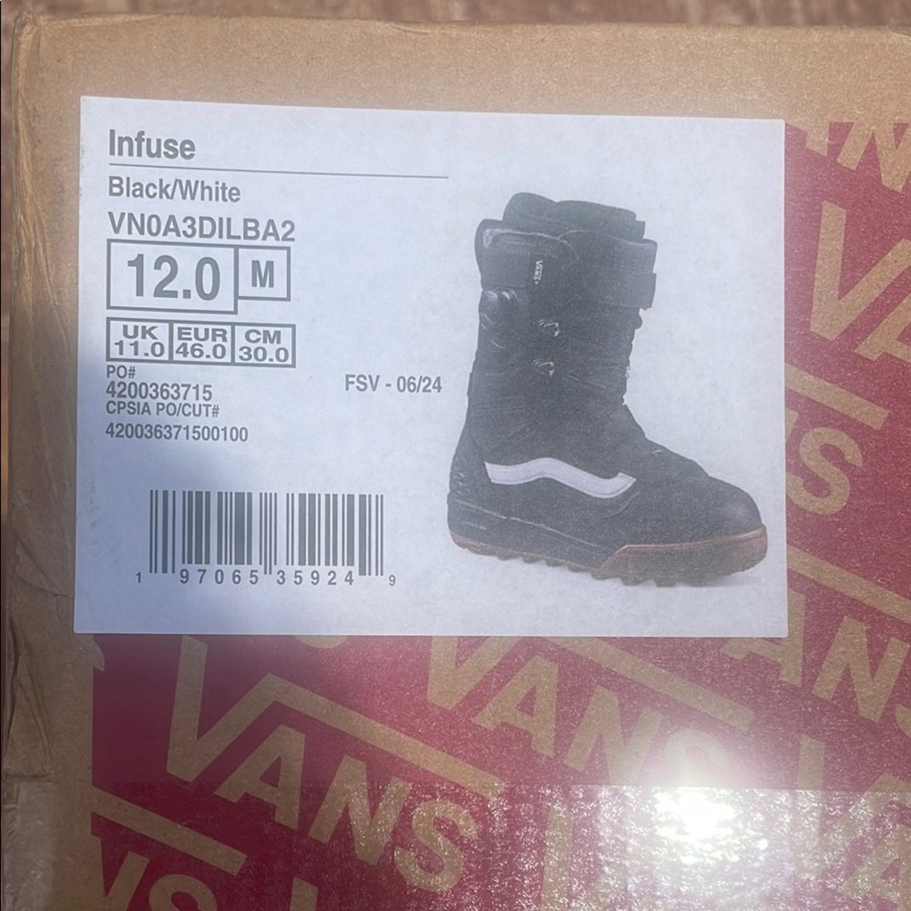 Vans Infuse Black and White Snow Boots brand new- in box - never worn in box